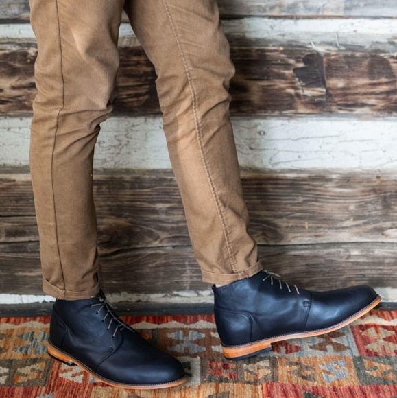 Nisolo Other - Nisolo Emilio Chukka boots